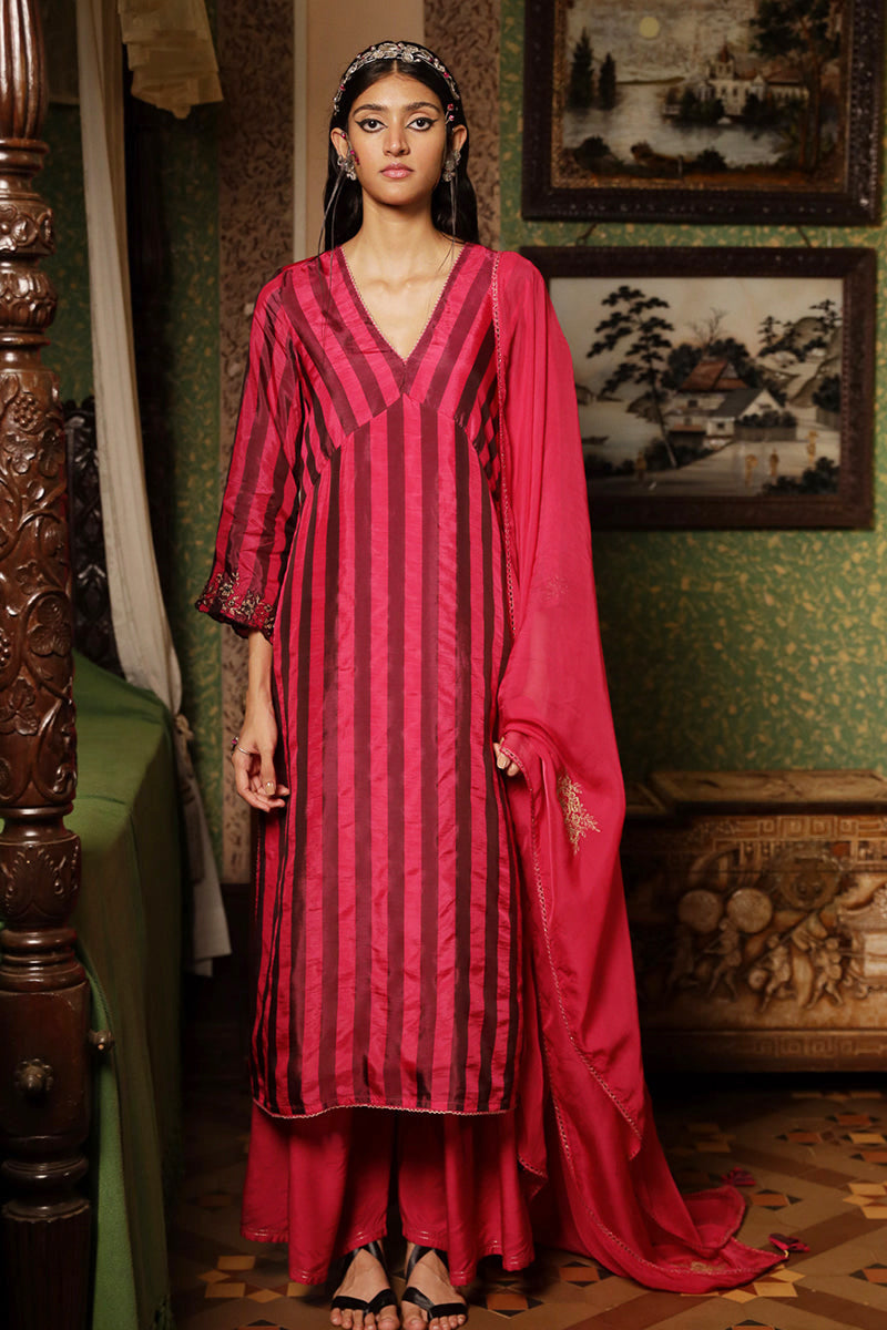 Women's Beetroot Purple Woven Silk Salwar Suit