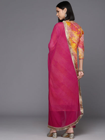 Dhiyona VA Women's Leheriya Printed Straight Kurta with Trousers & Dupatta