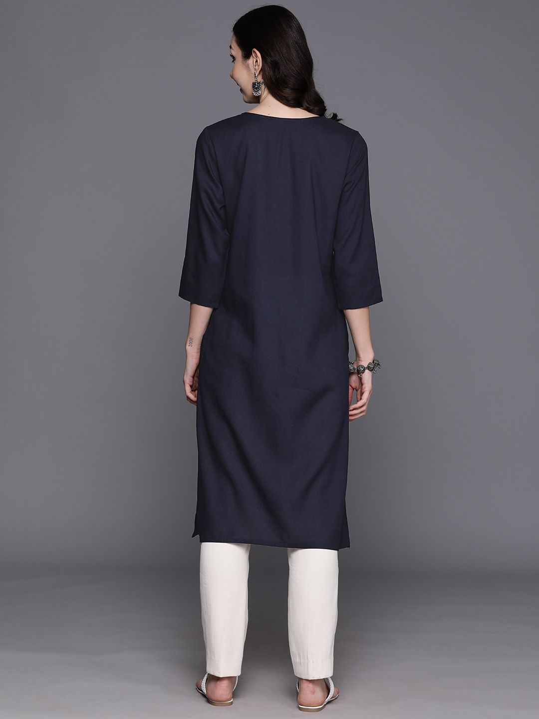 Dhiyona IE Ethnic Motifs Embroidered Sequinned Kurta