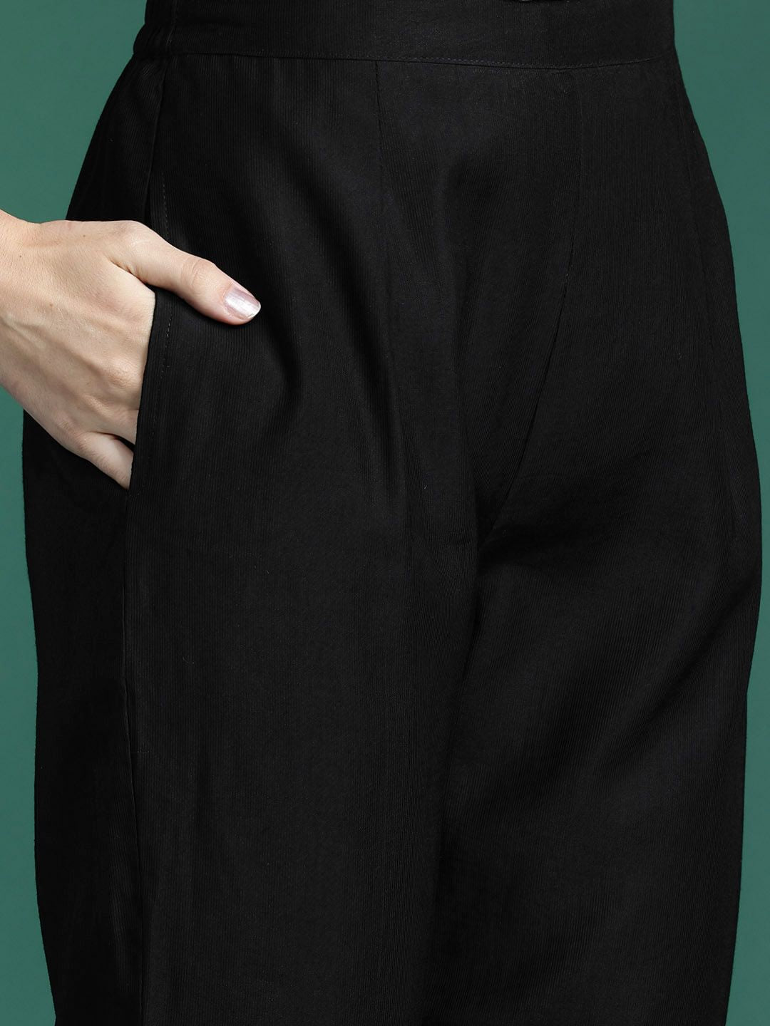 Dhiyona IE Kurta With Trousers & Dupatta