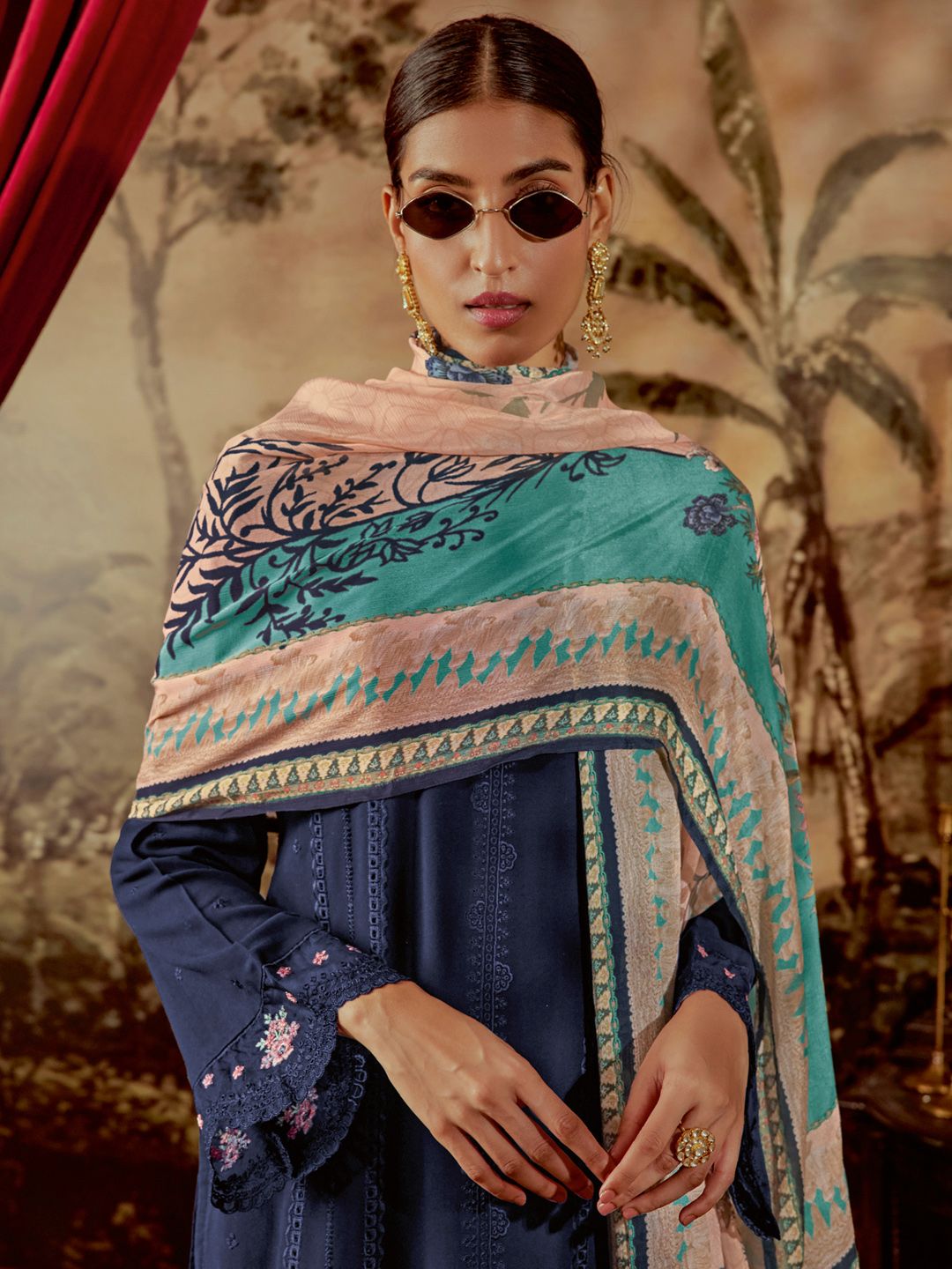 Women Floral Embroidered Regular Thread Work Silk Kurta Trousers With Dupatta