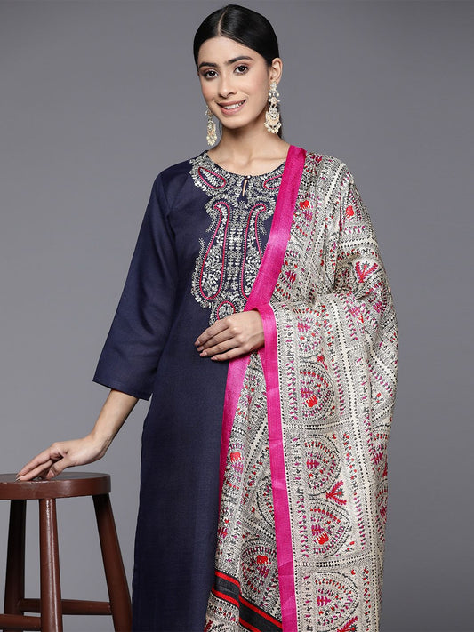Dhiyona VA Women'sFloral Embroidered Sequinned Kurta With Trousers & Dupatta