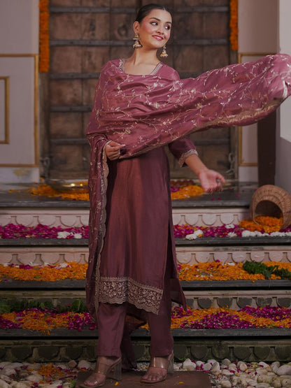 Ethnic Motifs Embroidered Kurta With Trousers & Dupatta