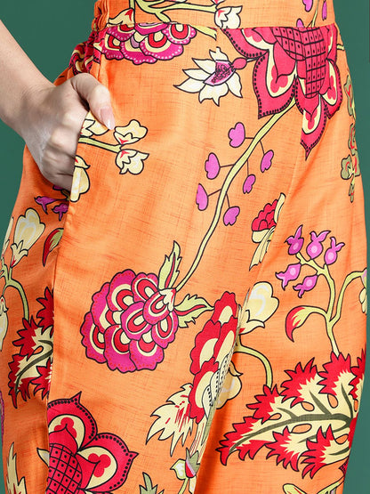 Dhiyona IE Women Floral Printed Regular Kurta with Trousers