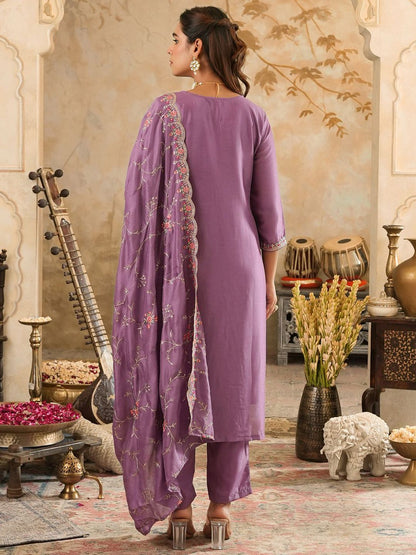 Women Floral Embroidered Kurta with Trousers & Dupatta