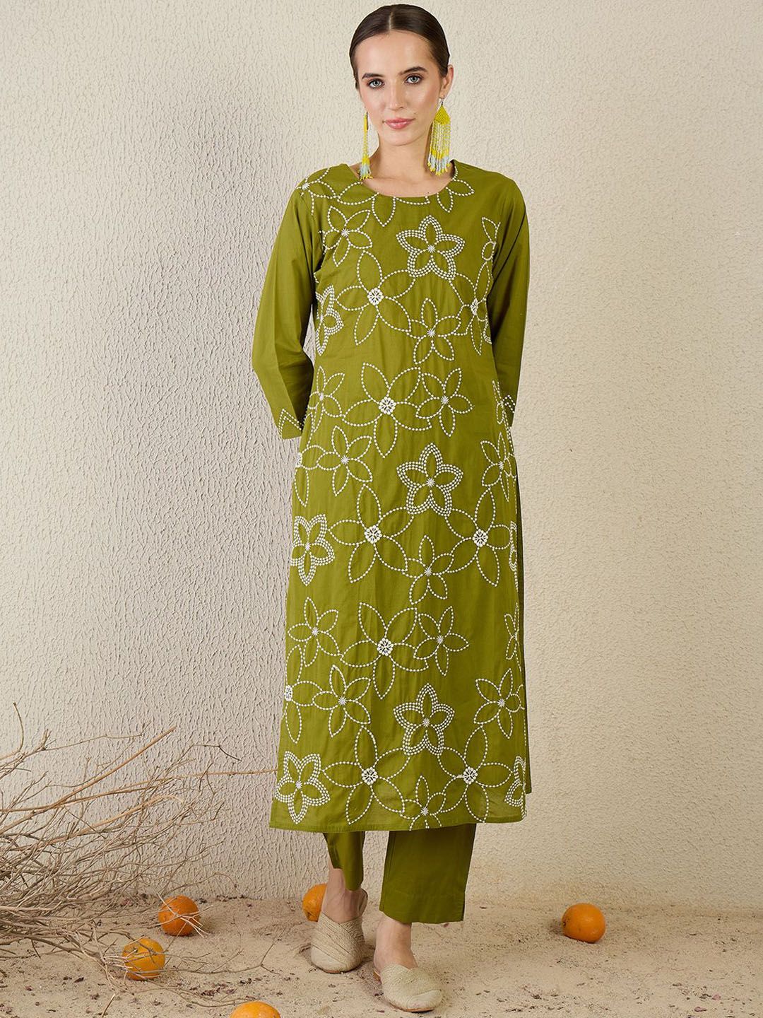 Women Floral Embroidered Cotton Kurta with Trousers