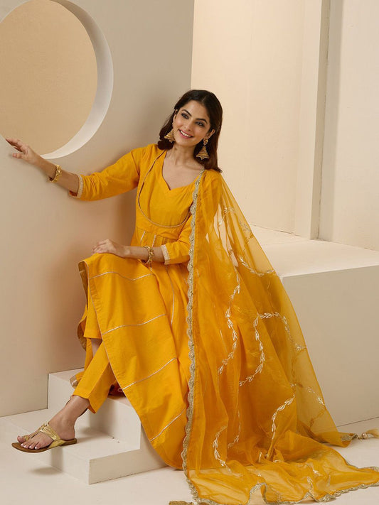Dhiyona IS Women's Women Printed Regular Kurta with Trousers & With Dupatta