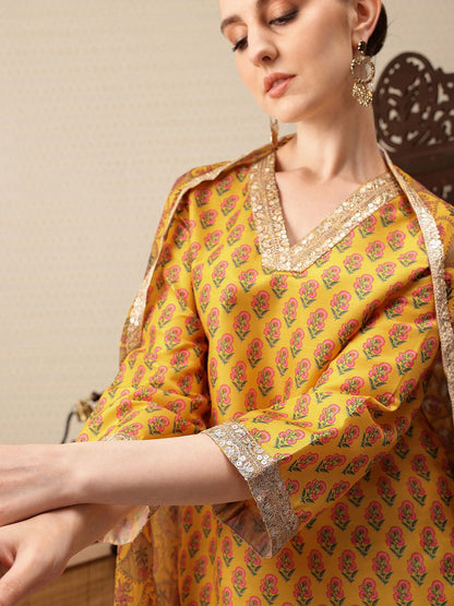 Dhiyona PD Women Floral Printed Regular Sequinned Jashn Kurti with Palazzos & Dupatta