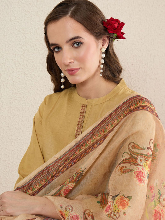 Dhiyona IE Women Solid Kurta with Trousers & Dupatta