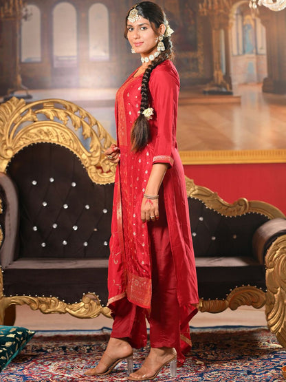 Women Regular Kurta with Trousers & With Dupatta