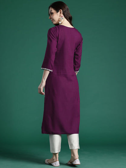Dhiyona IE Floral Embroidered Floral Kurta