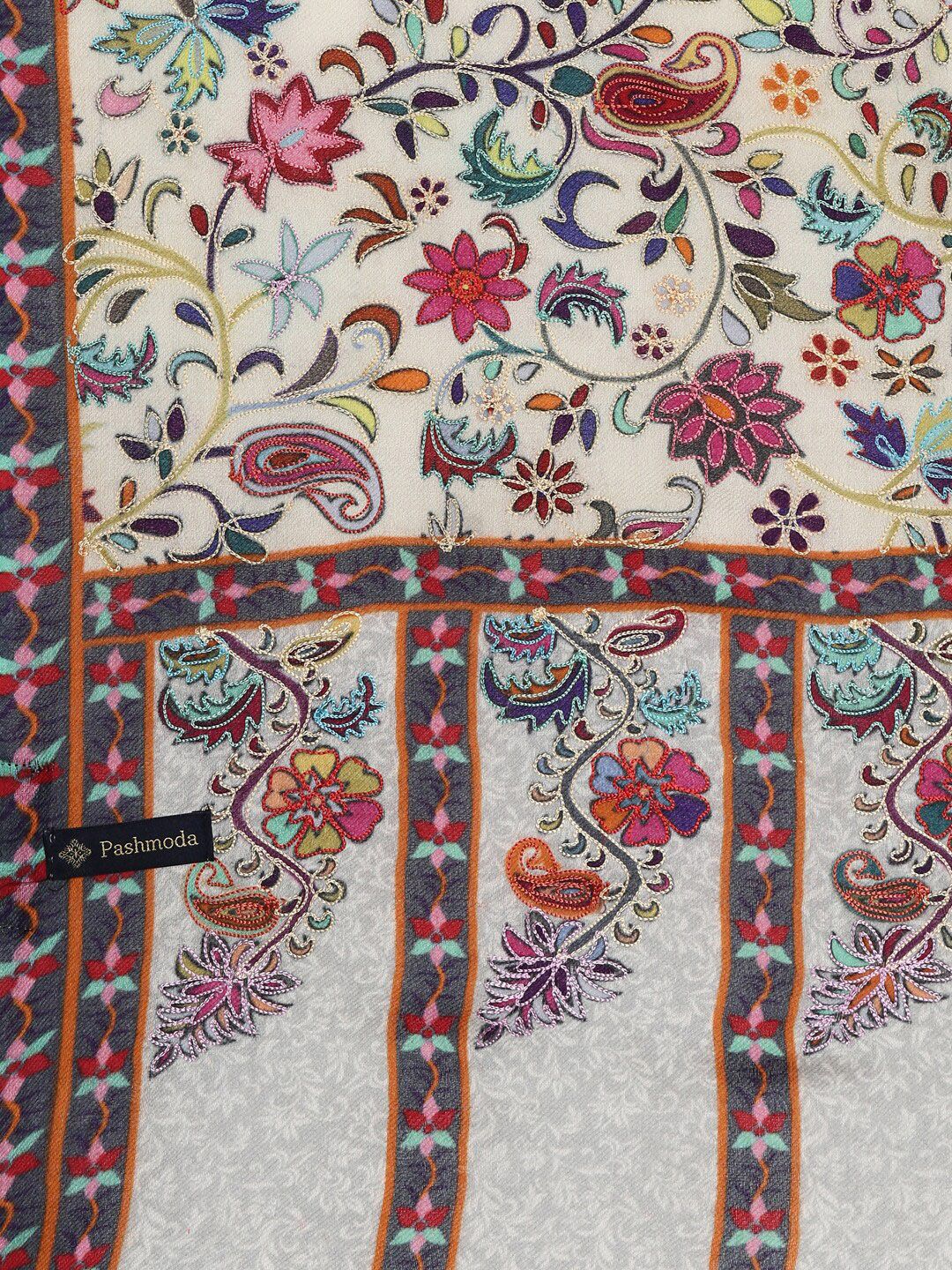 Dhiyona PA Women White Embroidered Pure Wool Shawl