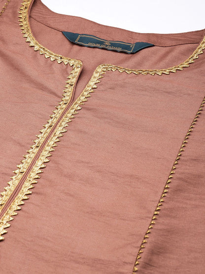 Dhiyona PD Women Women Jashn Taping Detail Kurta & Trousers With Dupatta