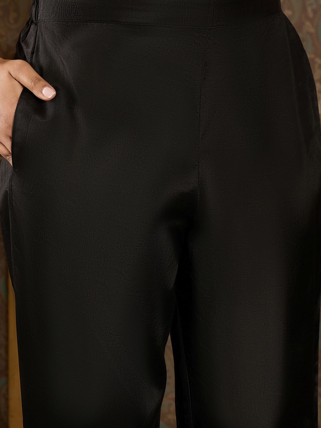 Floral Embroidered Sequinned Panelled Organza Kurta With Trousers & Dupatta