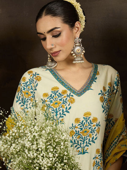 Dhiyona IE Women Floral Printed Cotton Kurta with Pyjama & Dupatta