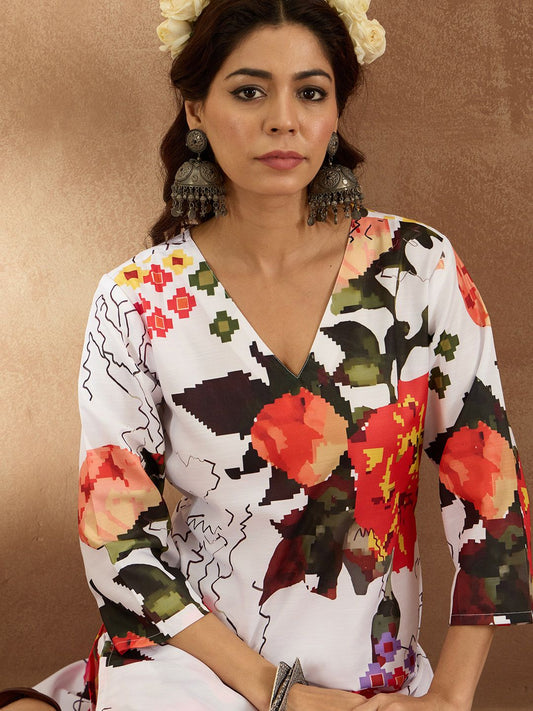 Women Floral Printed Regular Kurta with Trousers