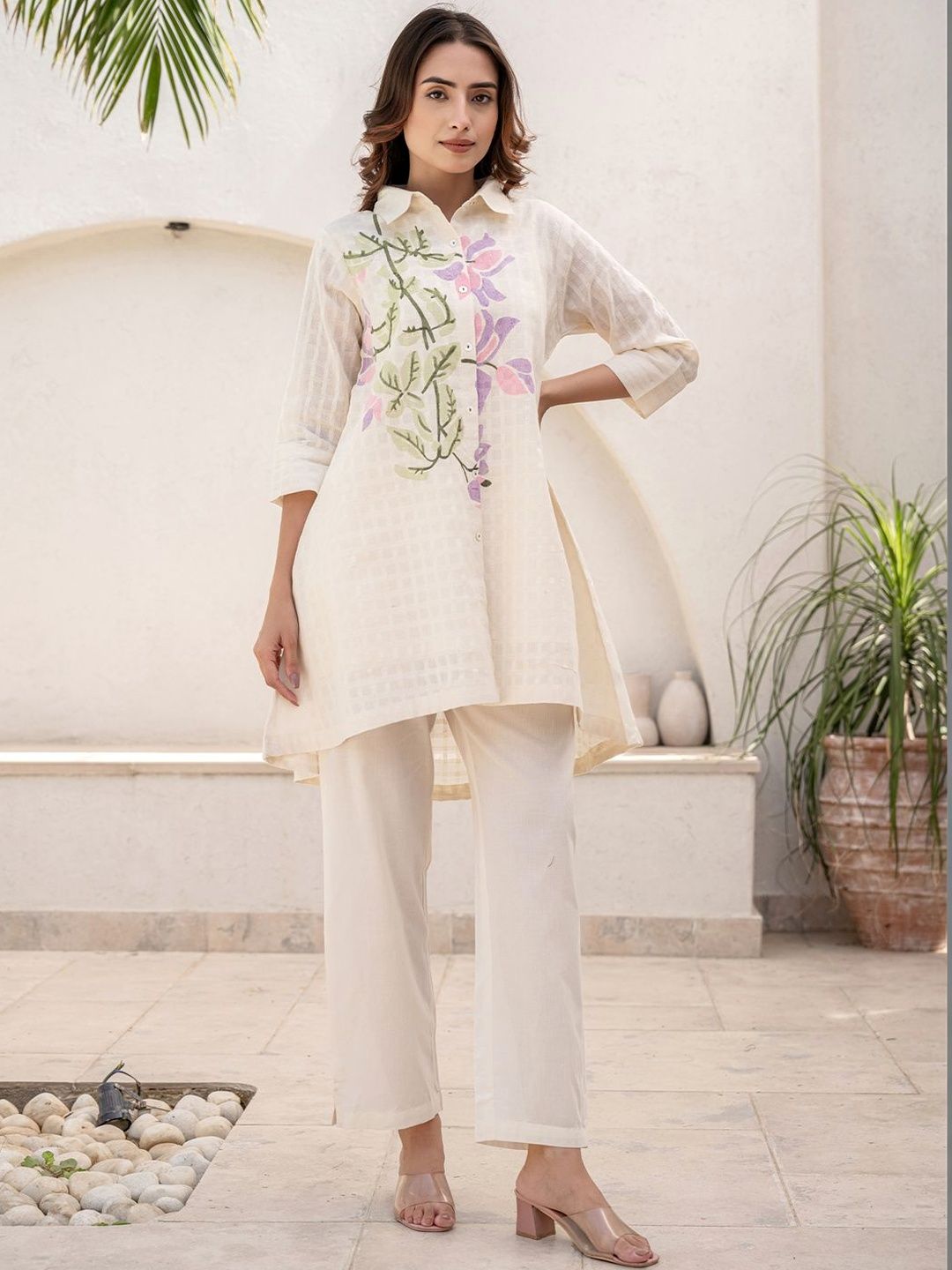 Women Floral Printed Regular Pure Cotton Kurti with Trousers