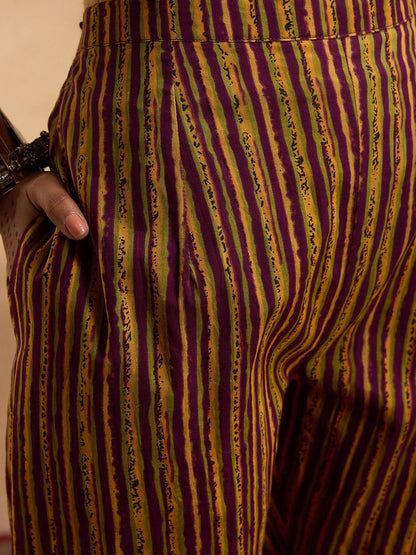 Dhiyona IE Floral Printed Round Neck Three-Quarter Sleeves Pure Cotton Kurta Set