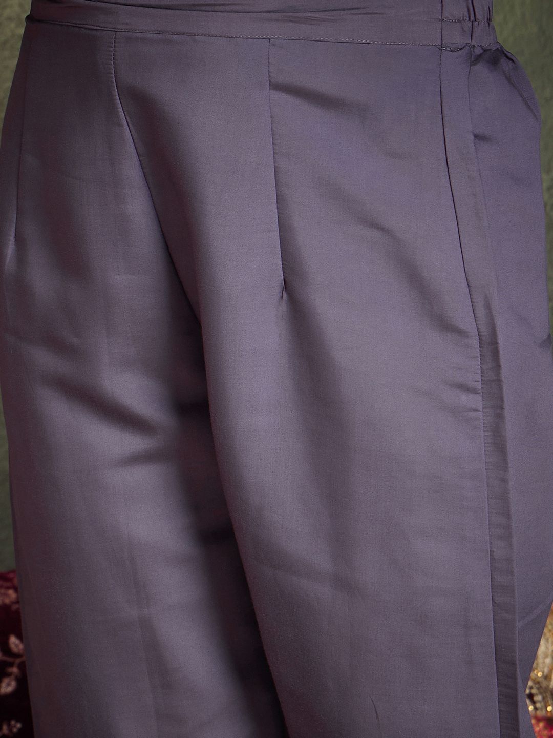 Floral Embroidered Thread Work Straight Kurta With Trousers & Dupatta