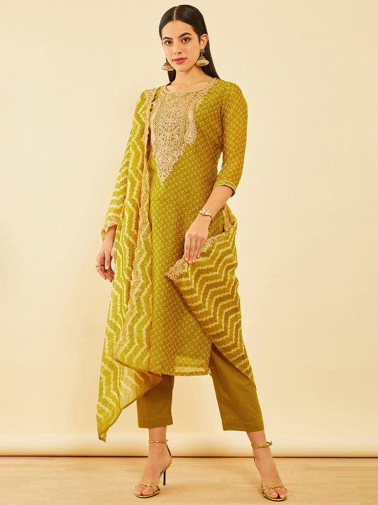 Dhiyona SO Women's Bandhani Printed Thread Work Chanderi Silk Straight Kurta & Trousers With Dupatta