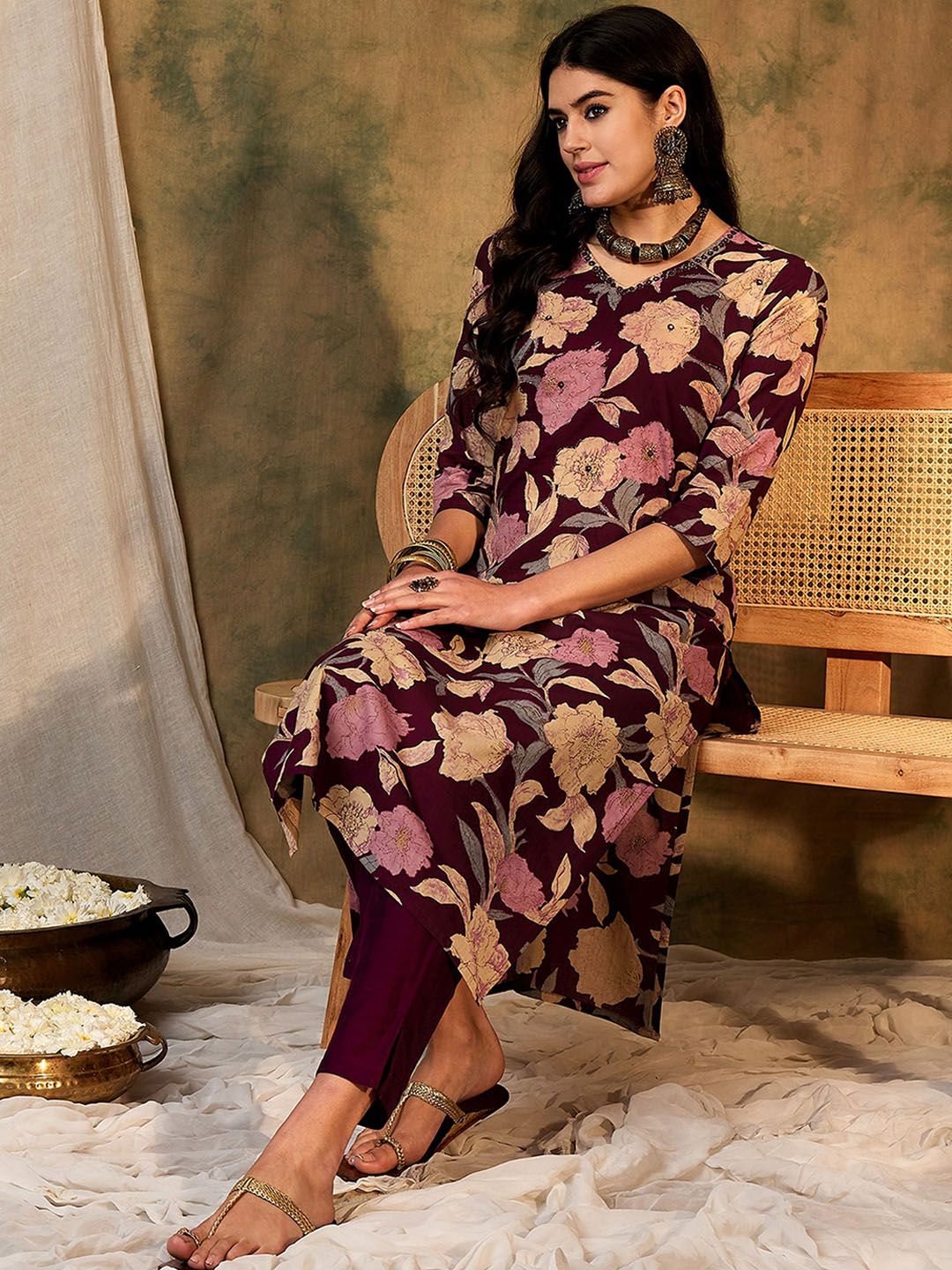Dhiyona IE Floral Printed V-Neck Cotton Straight Kurta