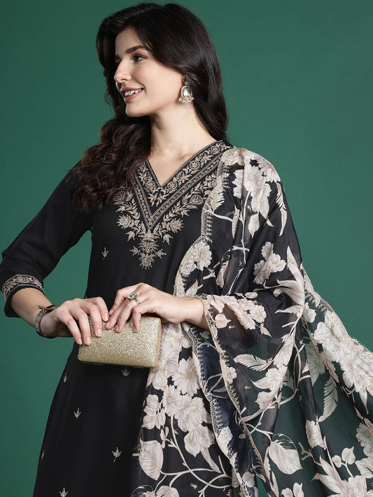 Dhiyona IE Ethnic Motifs Embroidered Thread Work Kurta with Salwar & With Dupatta
