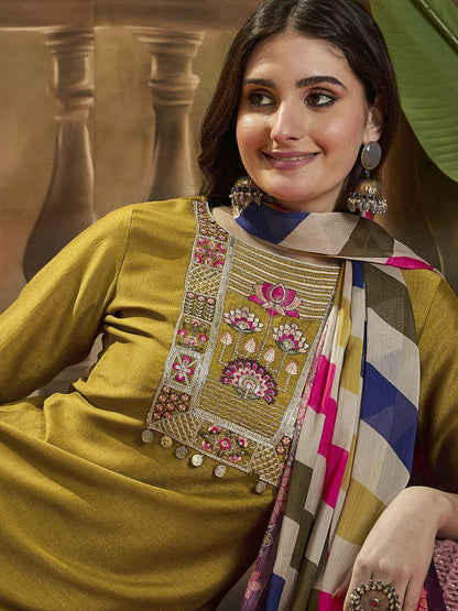 Dhiyona SN Women's Embroidered Kurta Trouser With Dupatta