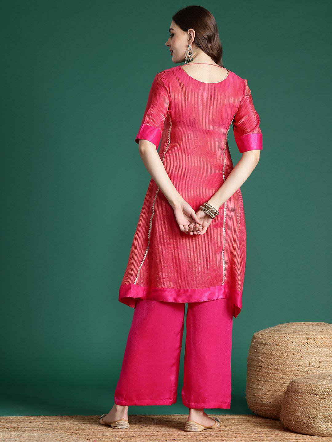 Dhiyona SN Women's Striped Dipped Hem Kurta & Velvet Finish Trousers Set