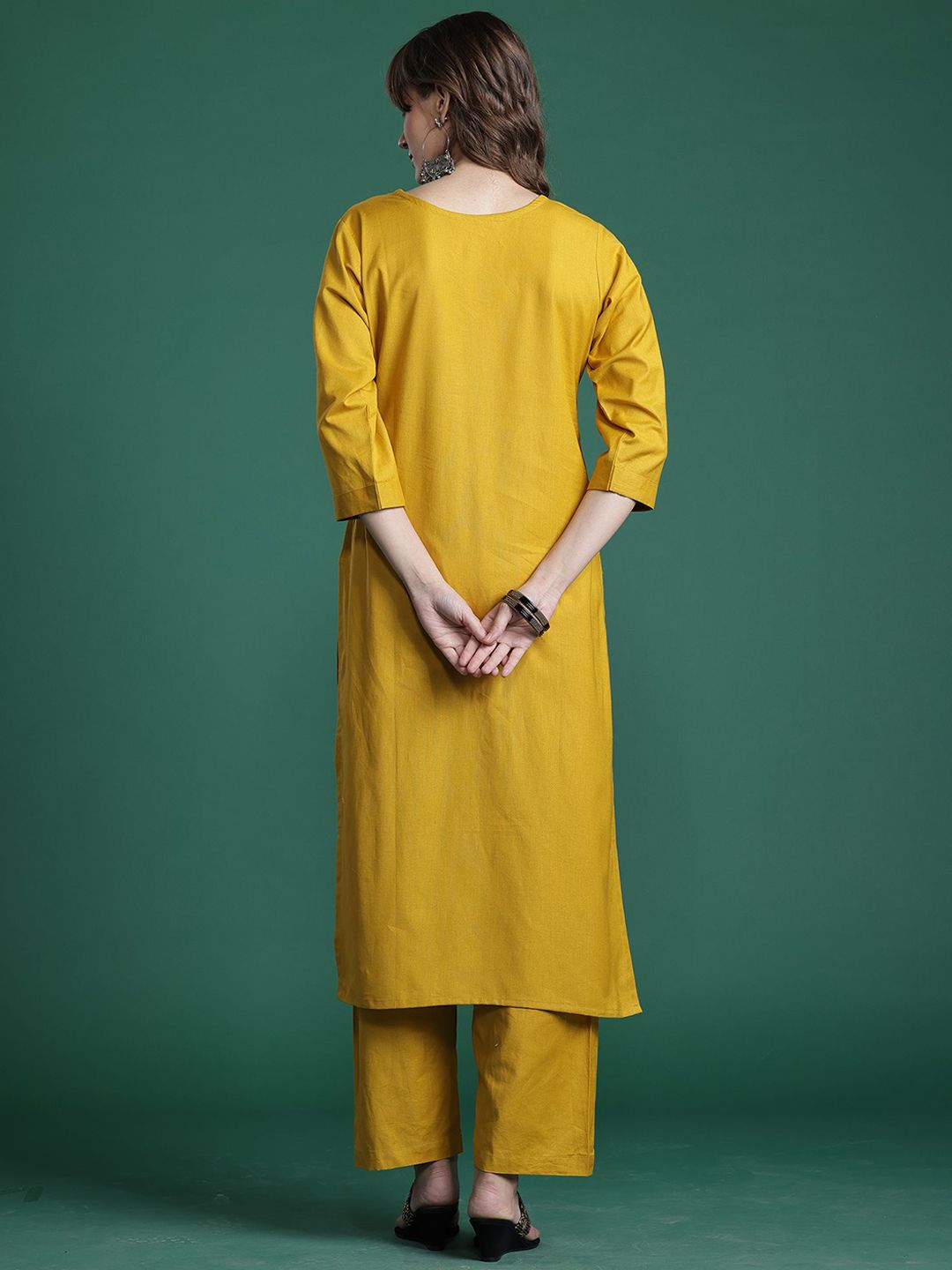 Dhiyona IE Embroidered Straight Tunic With Trousers Co-Ords