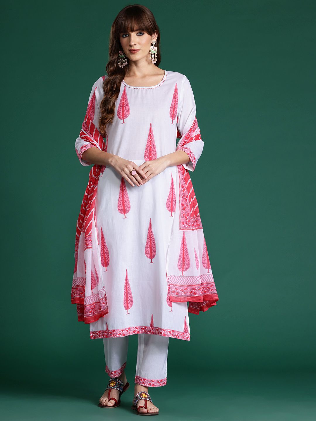 Floral Printed Sequinned Pure Cotton Kurta with Trousers & With Dupatta