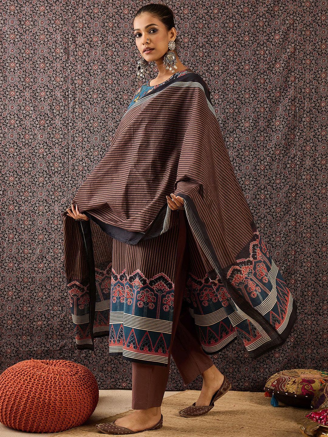 Women Ethnic Motifs Printed Regular Sequinned Pure Cotton Kurta with Trousers & With Dupatta