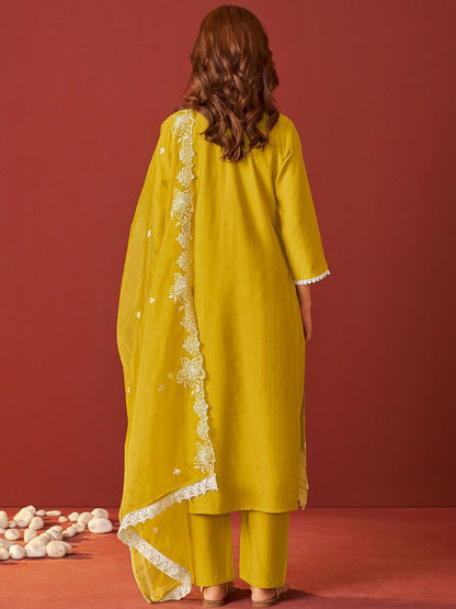 Women Ethnic Motifs Embroidered Regular Thread Work Kurta Set