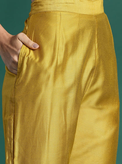 Dhiyona IE Women Leheriya Embroidered Sequinned Chanderi Silk Kurta With Trousers & Dupatta