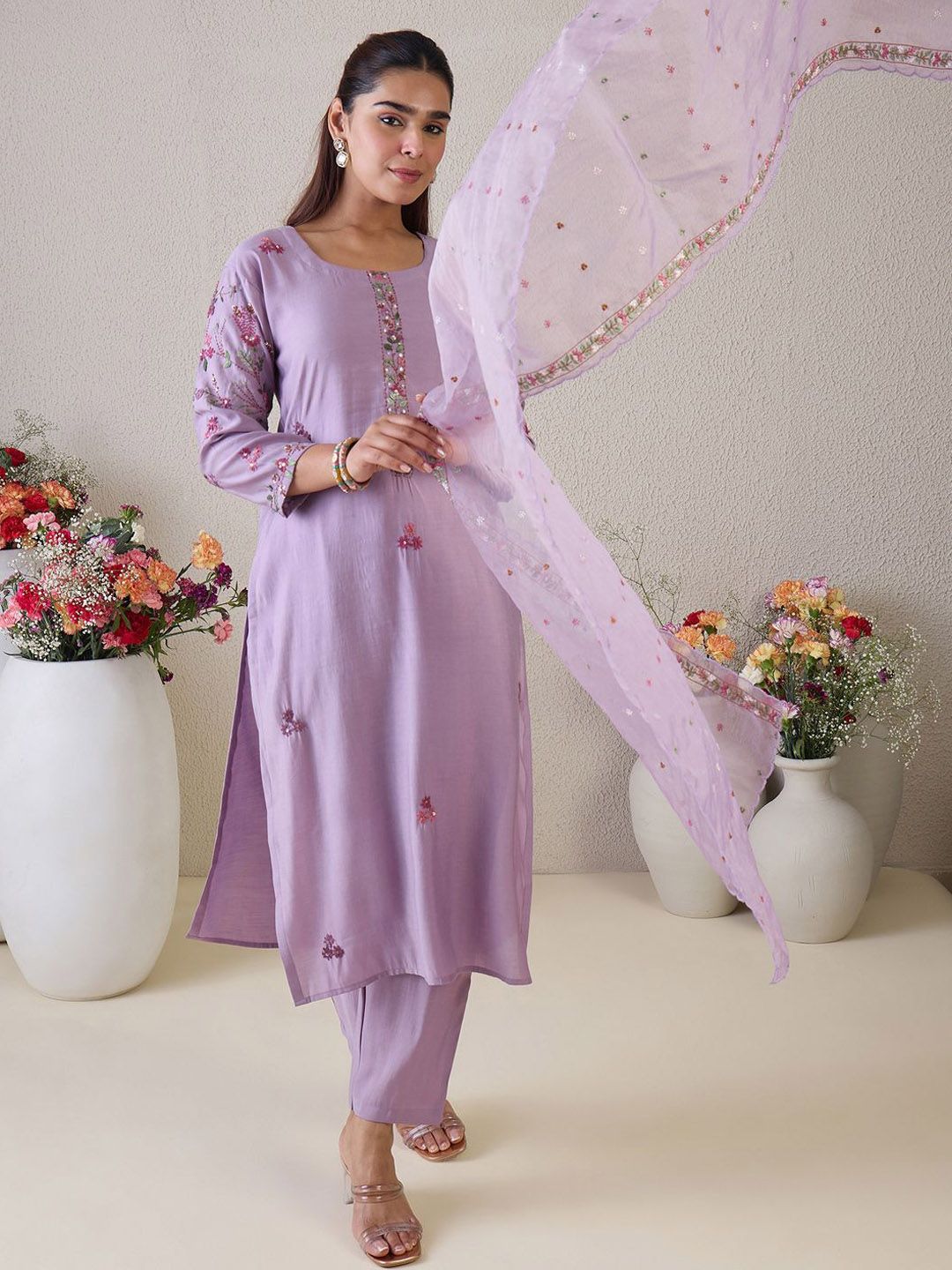 Women Floral Embroidered Kurta with Trousers & Dupatta