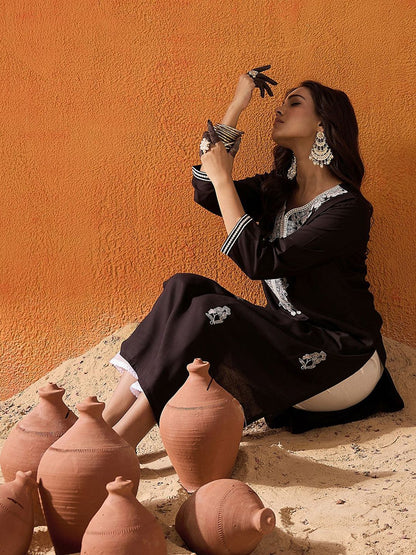 Dhiyona IE Ethnic Motifs Embroidered Straight Kurta