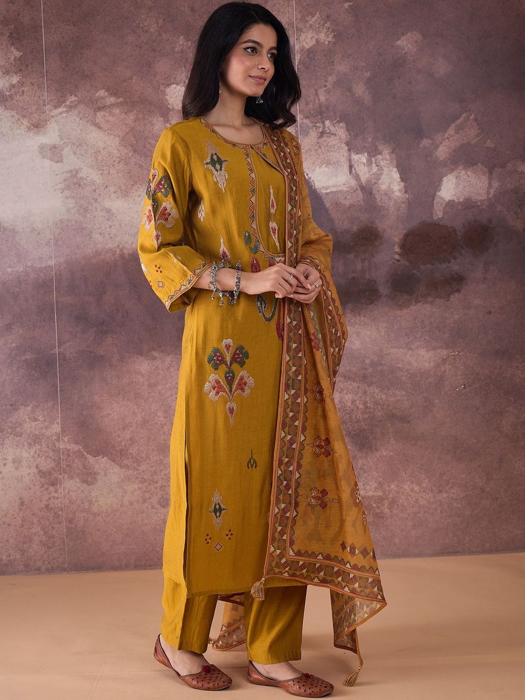 Ethnic Motifs Printed Straight Thread Work Kurta With Trousers & Dupatta