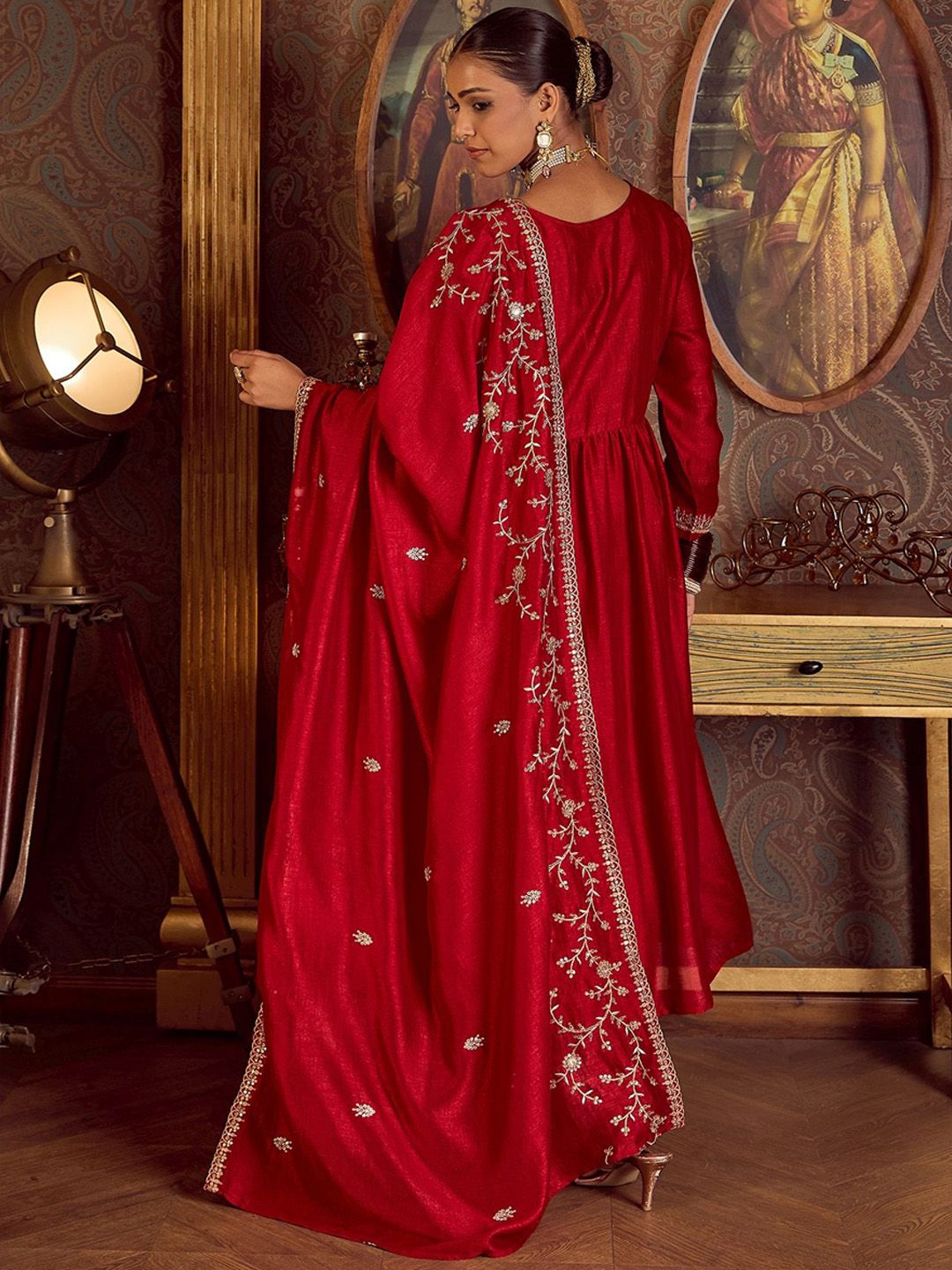 Women Floral Embroidered Empire Kurta with Trousers & With Dupatta