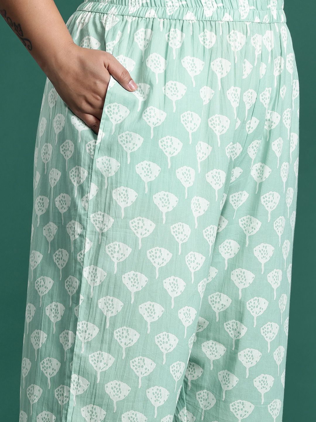 Plus Size Floral Embroidered Mirror Work Pure Cotton Kurta Set