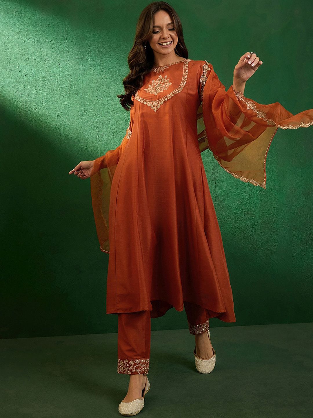 Dhiyona SN Women's Embroidered Boat-Neck Kurta With Trousers & Dupatta
