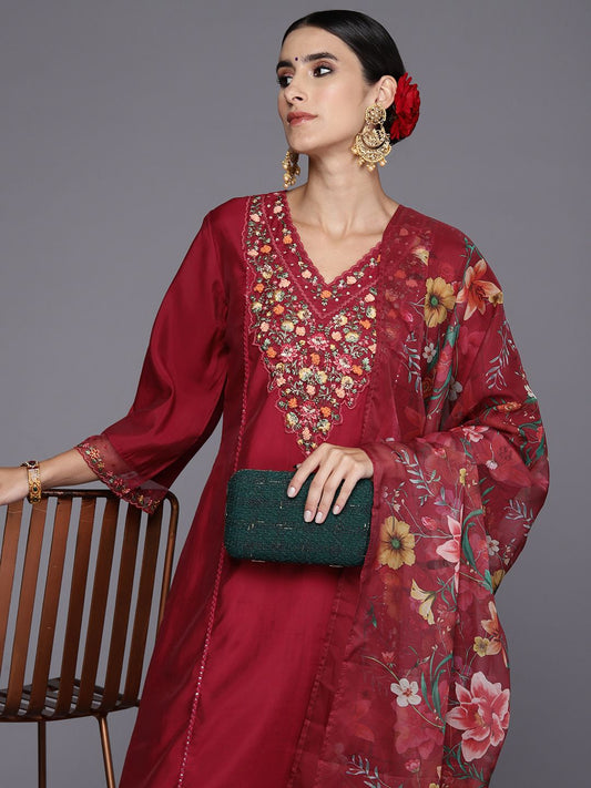 Dhiyona IE Women Floral Yoke Design Panelled Thread Work Kurta with Trousers & Dupatta