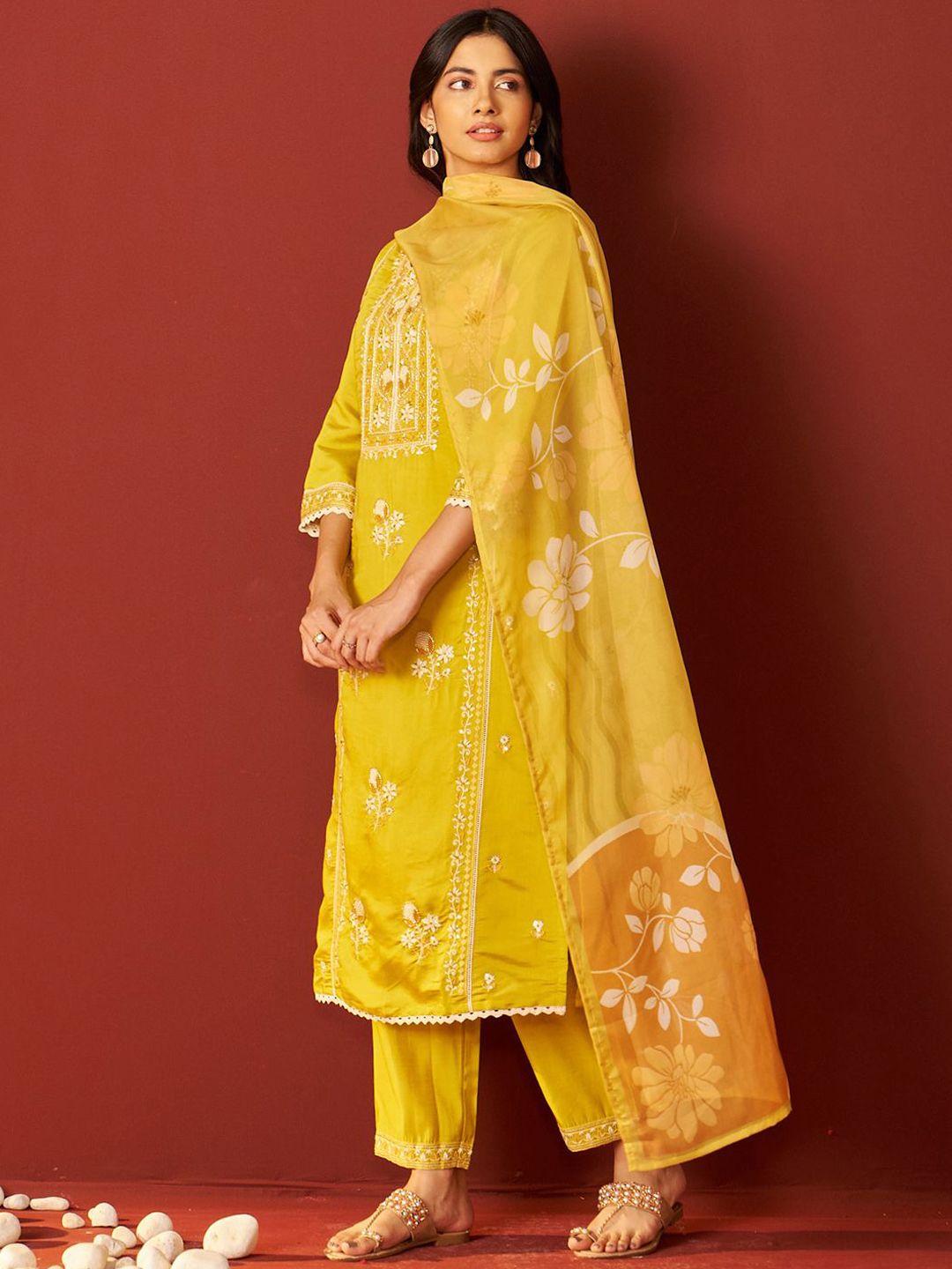 Women Floral Embroidered Kurta with Trousers & Dupatta