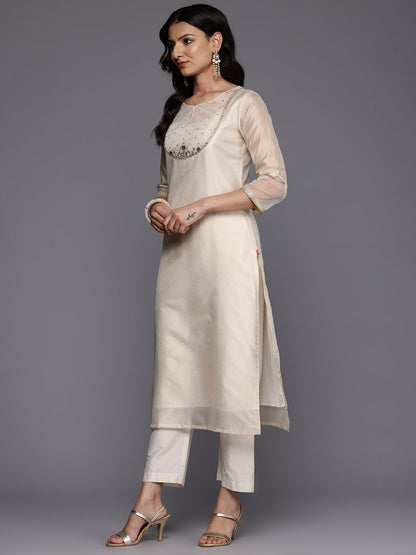 Dhiyona VA Women'sFloral Yoke Design Regular Sequinned Kurta With Trousers & Dupatta
