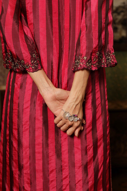 Women's Beetroot Purple Woven Silk Salwar Suit