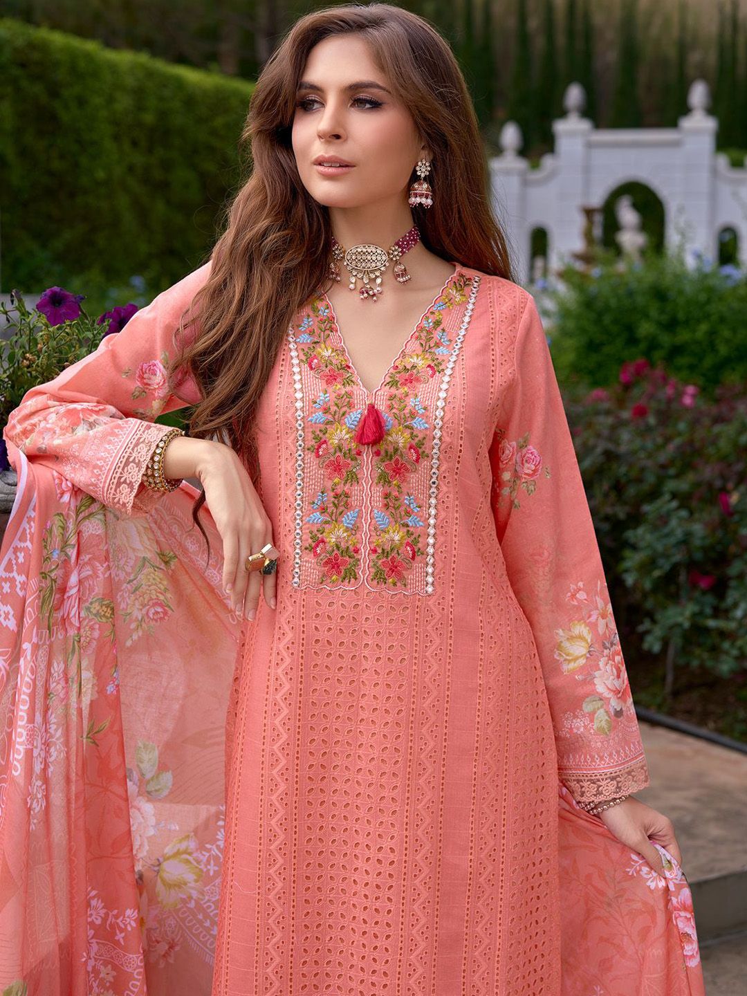 Women Floral Embroidered Regular Mirror Work Pure Cotton Kurta with Trousers & With Dupatta