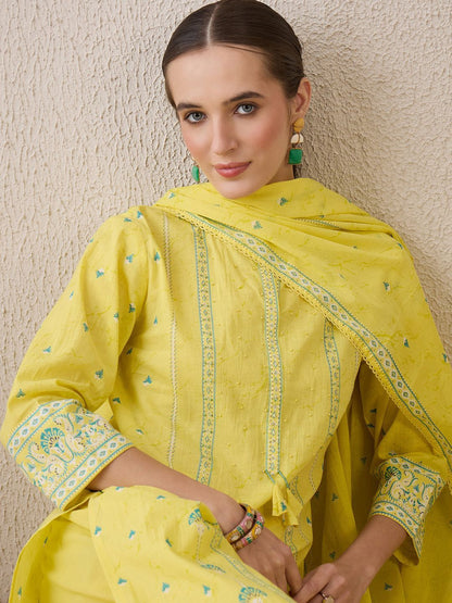 Floral Printed Mandarin Collar Beads Stones Pure Cotton Kurta Trousers & Dupatta