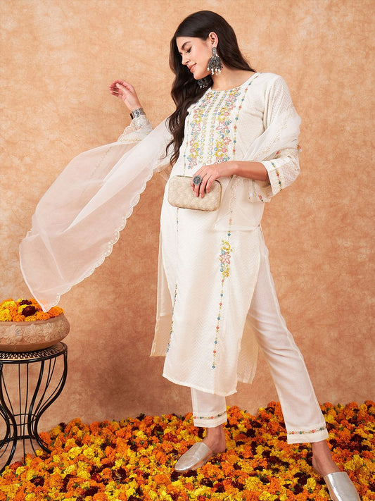 Dhiyona IE Women Floral Embroidered Regular Thread Work Pure Cotton Kurta with Trousers & With Dupatta