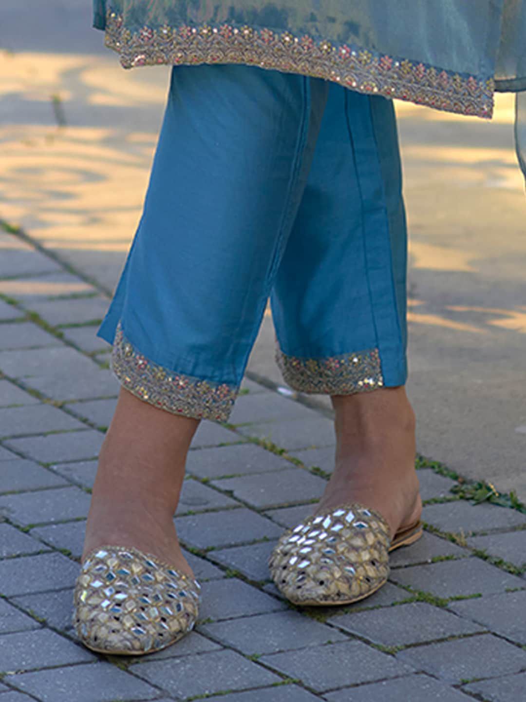 Ethnic Motifs Embroidered Sequinned Straight Kurta With Trousers & Dupatta