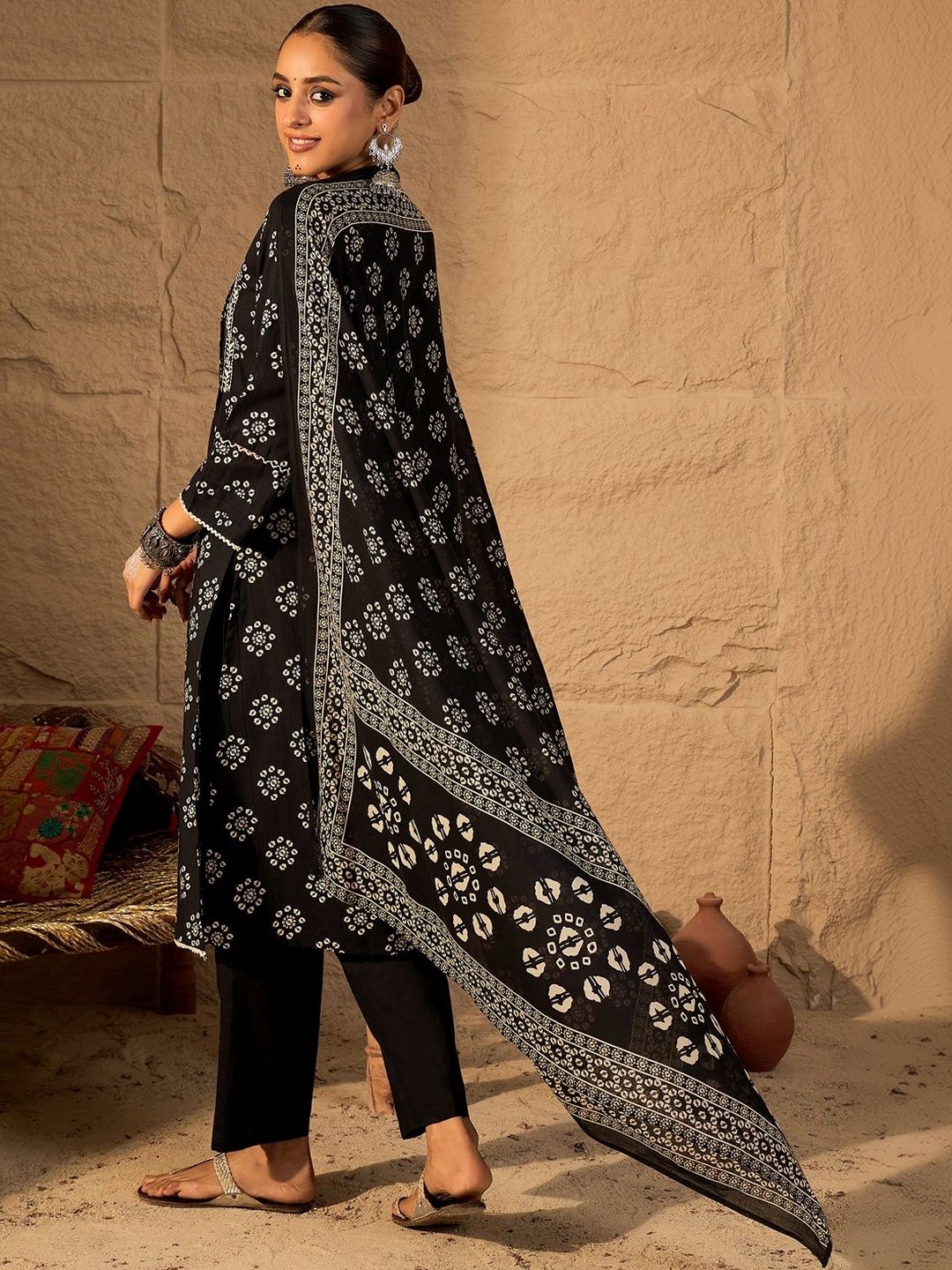 Women Ethnic Motifs Printed Regular Pure Cotton Kurta with Trousers & With Dupatta