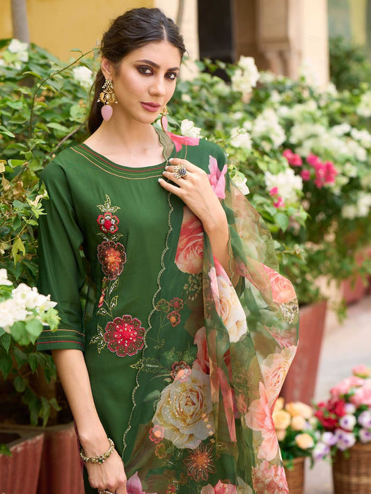 Dhiyona IE Floral Embroidered Regular Thread Work Straight Kurta with Trousers & Dupatta