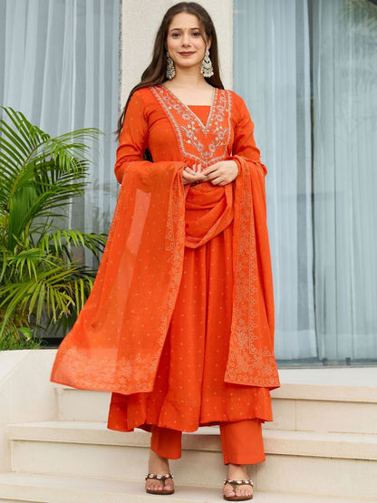 Dhiyona KL Women Floral Embroidered Silk Chiffon Kurta with Trousers & Dupatta